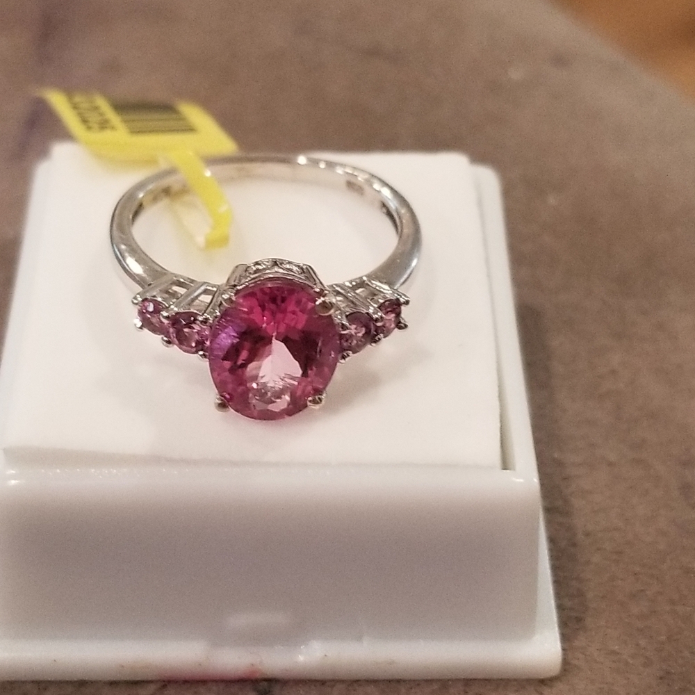 Lab Created Bixbite Ring. Size 8.5 - image 6